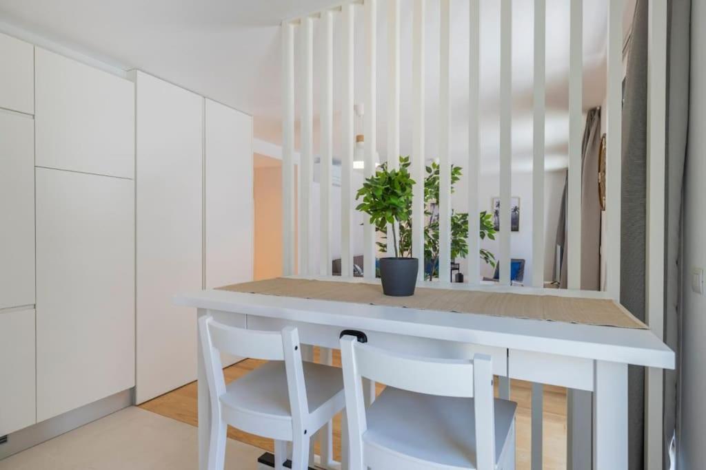 Campolide 2 Bedroom Delight By Innkeeper Appartement Lissabon